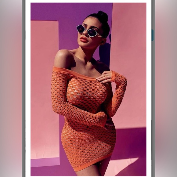 Dress - Picture 2 of 2